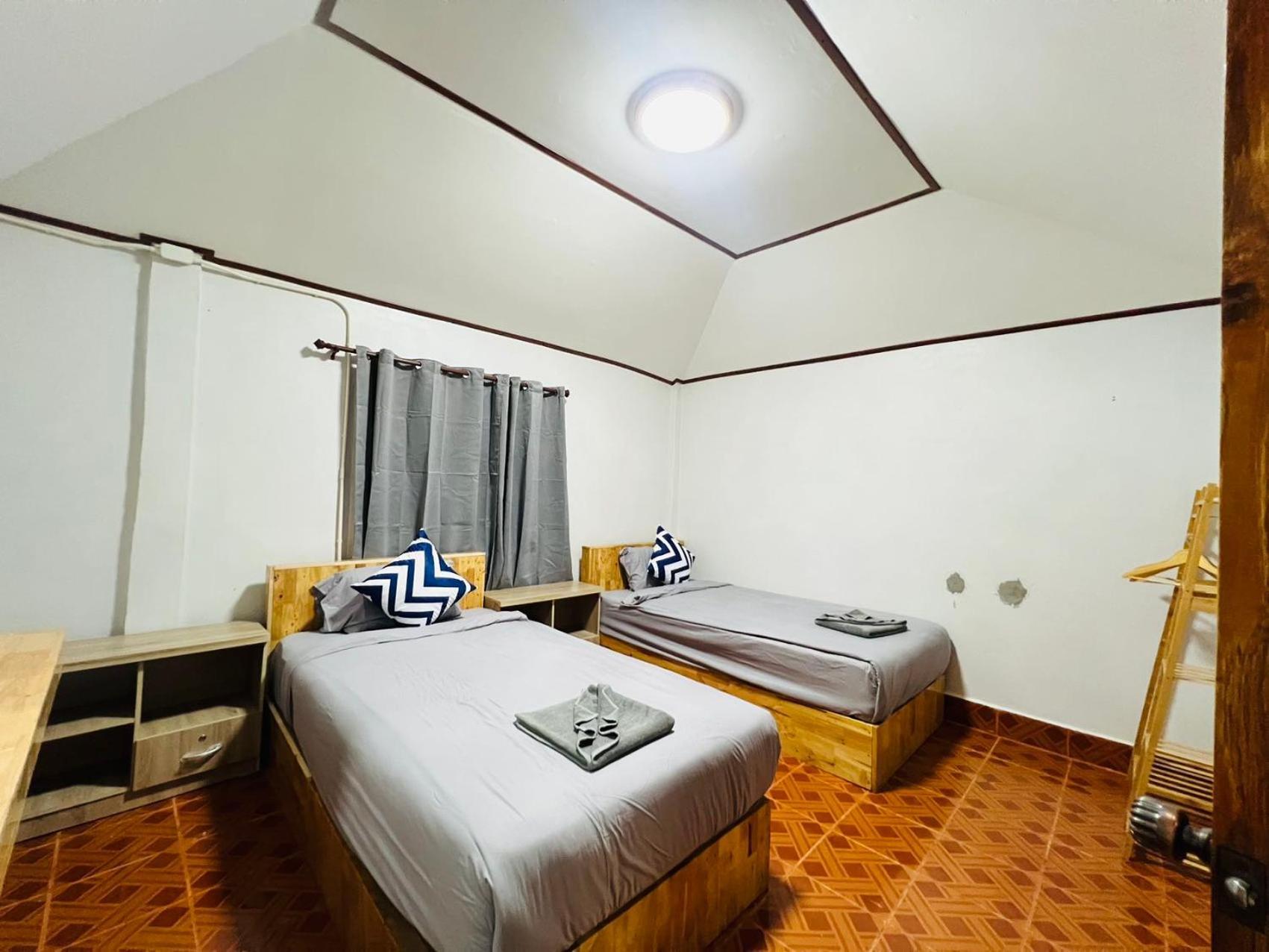 Lungwang Guest House Ban Rak Thai Buitenkant foto